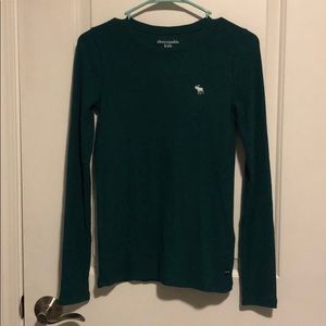 ⭐️ NWOT Abercrombie Tee ⭐️